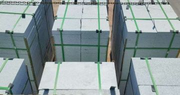 昌都 芝麻白花岗岩5公分地铺石 花岗岩厂家工厂装车日常