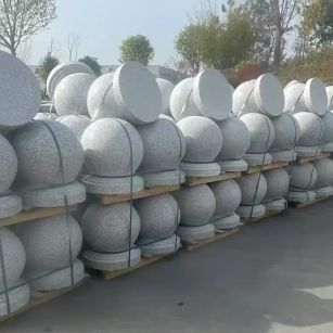 昌都 白麻花岗岩石材圆球，石球，挡车球，隔离球，景观石球，风水球等