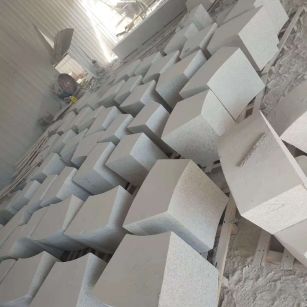 昌都 白麻花岗岩异形坐凳