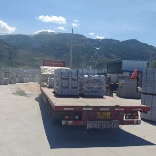 昌都 芝麻白仿形路沿石，直形路沿石