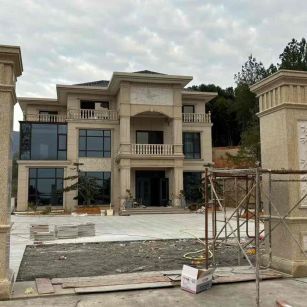 昌都 黄金麻花岗岩别墅雕花外墙干挂配上门口雕花罗马柱