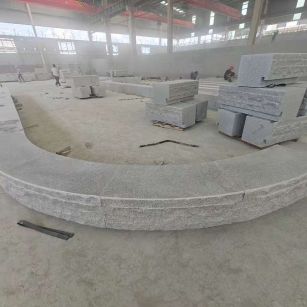 昌都 芝麻白异形坐凳，自然面光面弧形加工