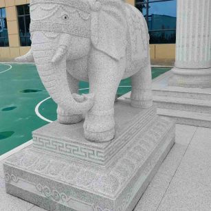 昌都 白麻花岗岩动物异形石雕-大象