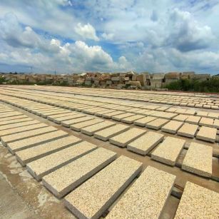 昌都 黄金麻荔枝面花岗岩石材地铺石防护中