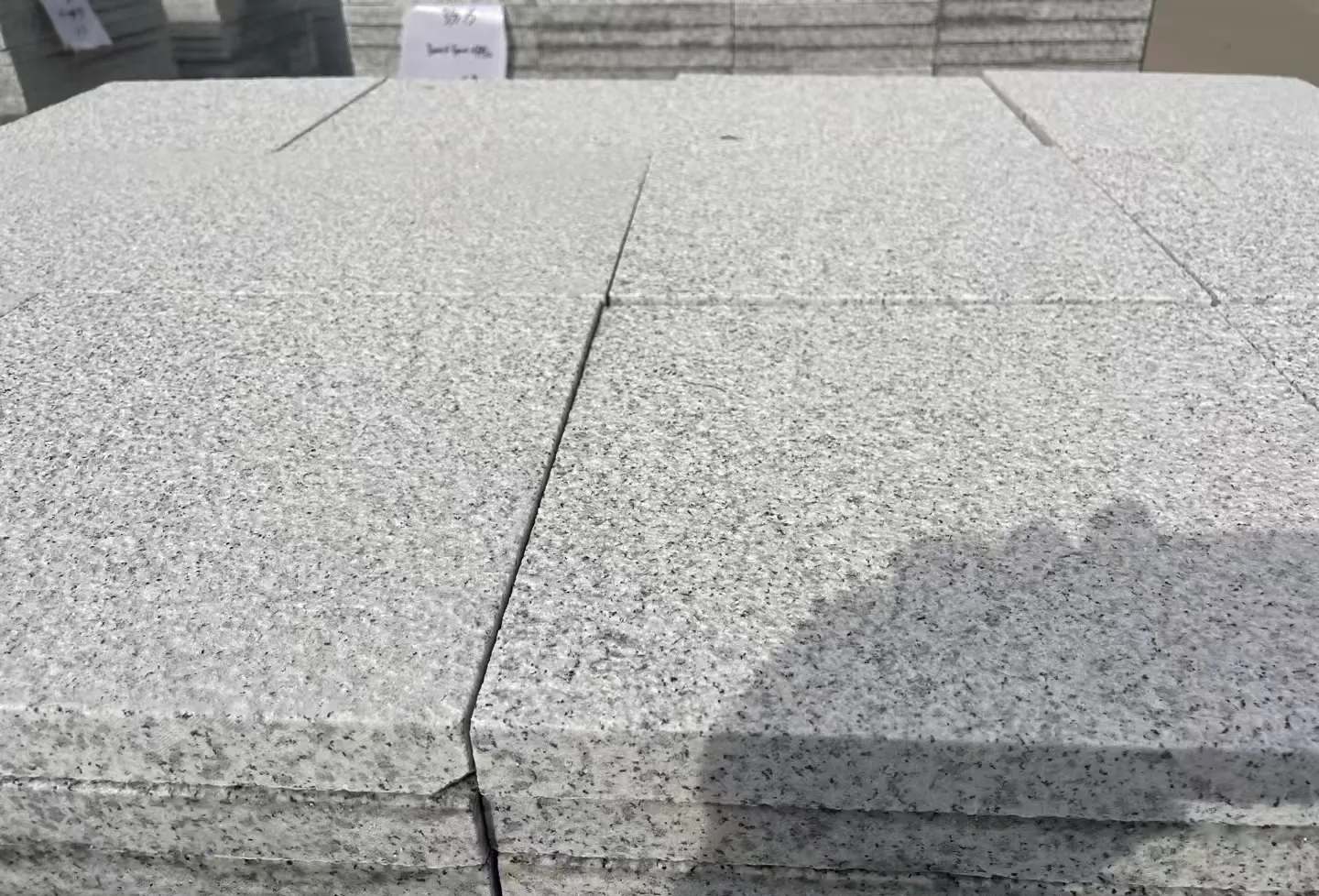 昌都 白麻花岗岩石材推荐 荔枝面地铺石