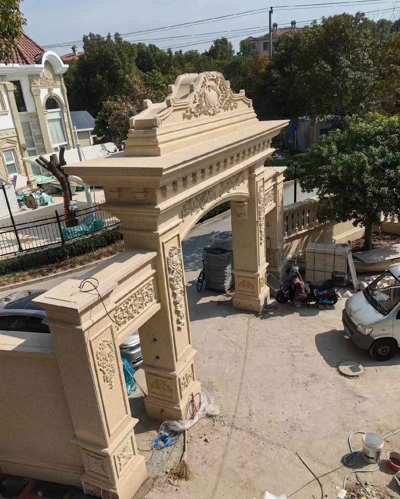 昌都 黄金麻荔枝面花岗岩别墅门楼