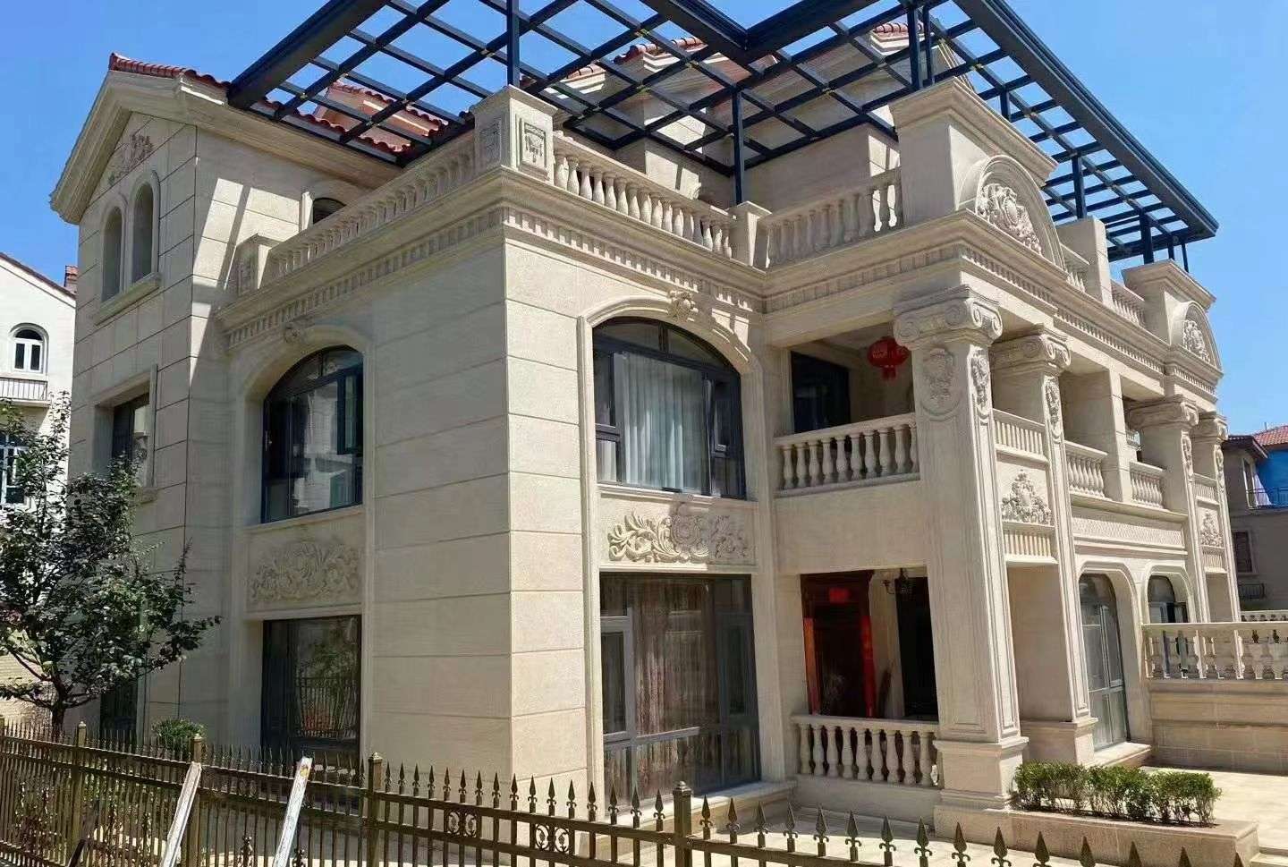 昌都 黄金麻花岗岩荔枝面别墅外墙干挂