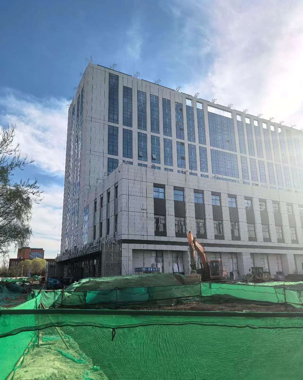 昌都 白麻花岗岩石材外墙干挂