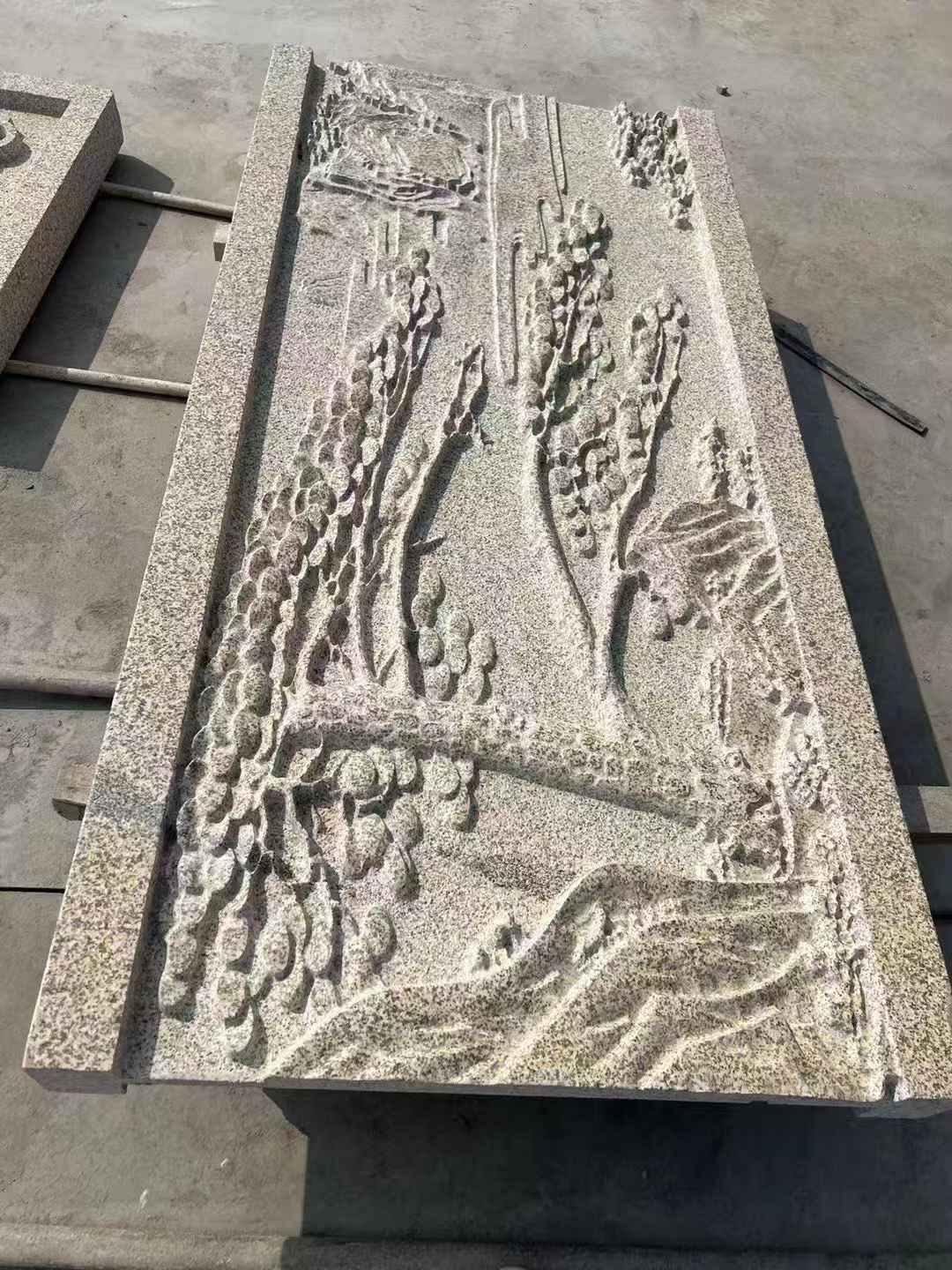 昌都 黄金麻雕刻板浮雕迎客松