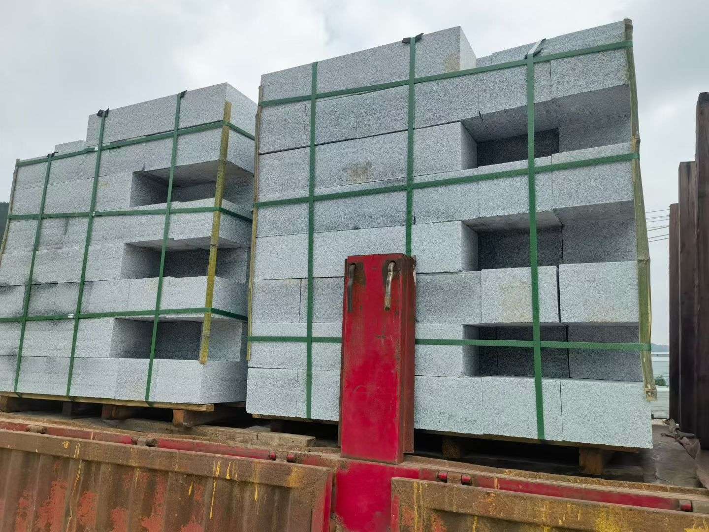 昌都 芝麻白花岗岩路沿石，平石，路侧石，马路牙子，路缘石，立缘石，平缘石等