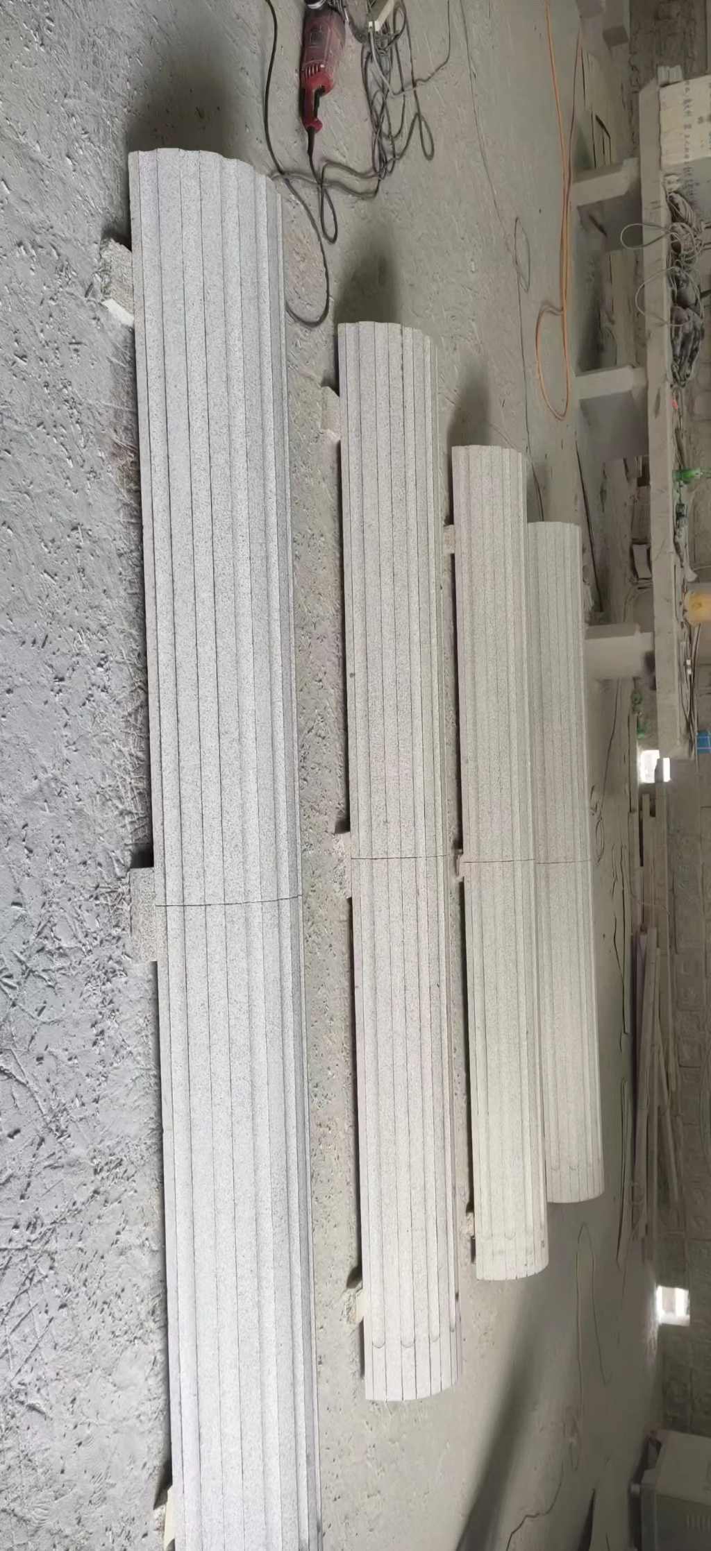 昌都 花岗岩厂家带你看白麻花岗岩门楼大柱柱皮