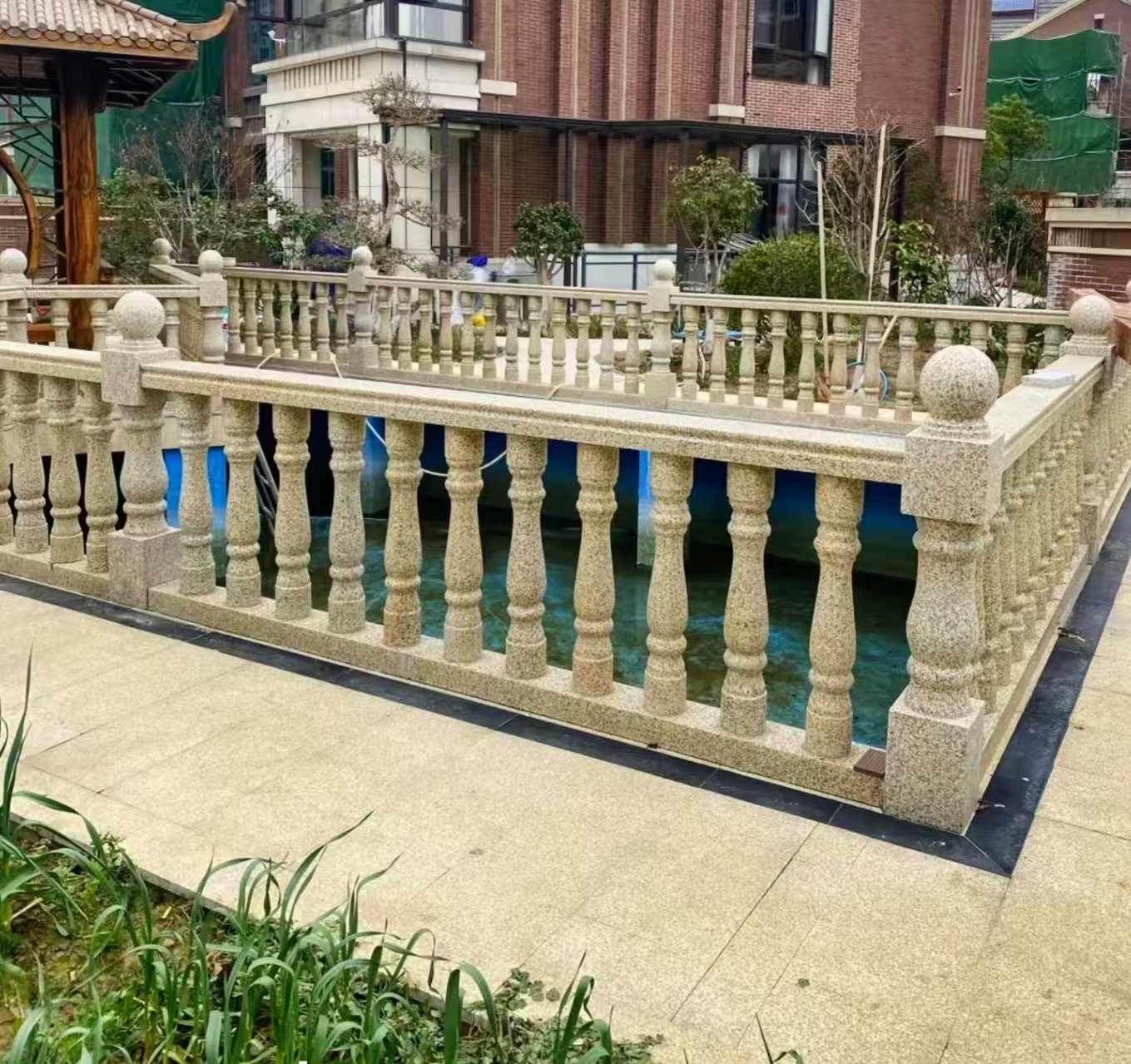 昌都黄金麻花岗岩石材栏杆，扶手，将军柱，花瓶柱