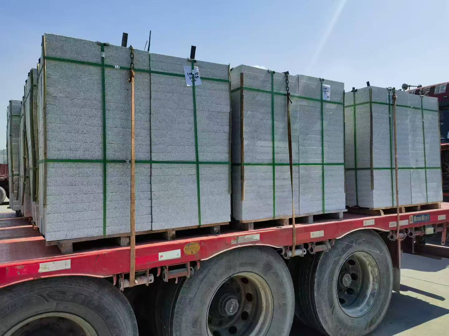 昌都芝麻白花岗岩出货日常地铺石