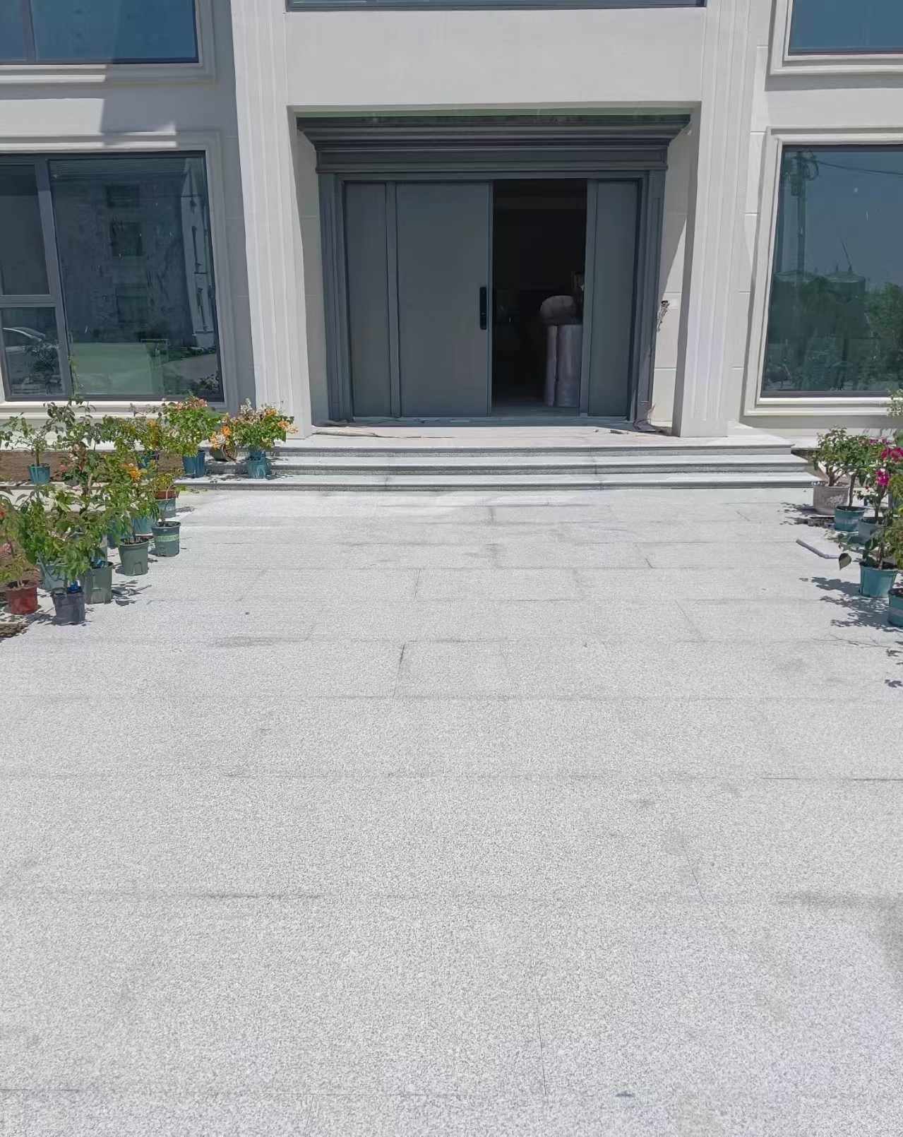 昌都 芝麻白花岗岩地铺石地面铺装