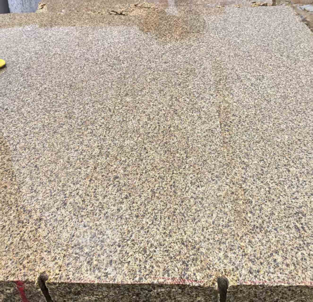 昌都 黄金麻花岗岩石材方料